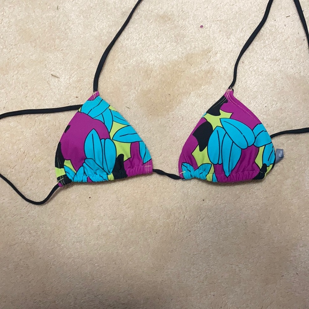 Aerie triangle floral printed bikini top size S